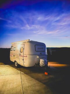 Golden hour hits a little different when you’ve got your Scamp by your side.
----
📷: Sarah A