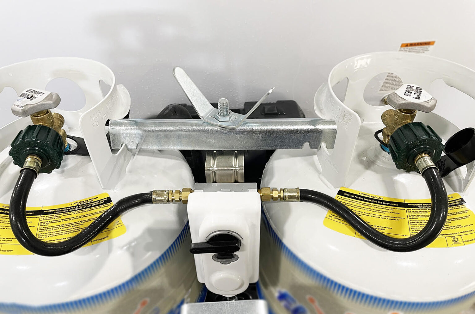 DUAL PROPANE TANK REGULATOR Scamp Trailers